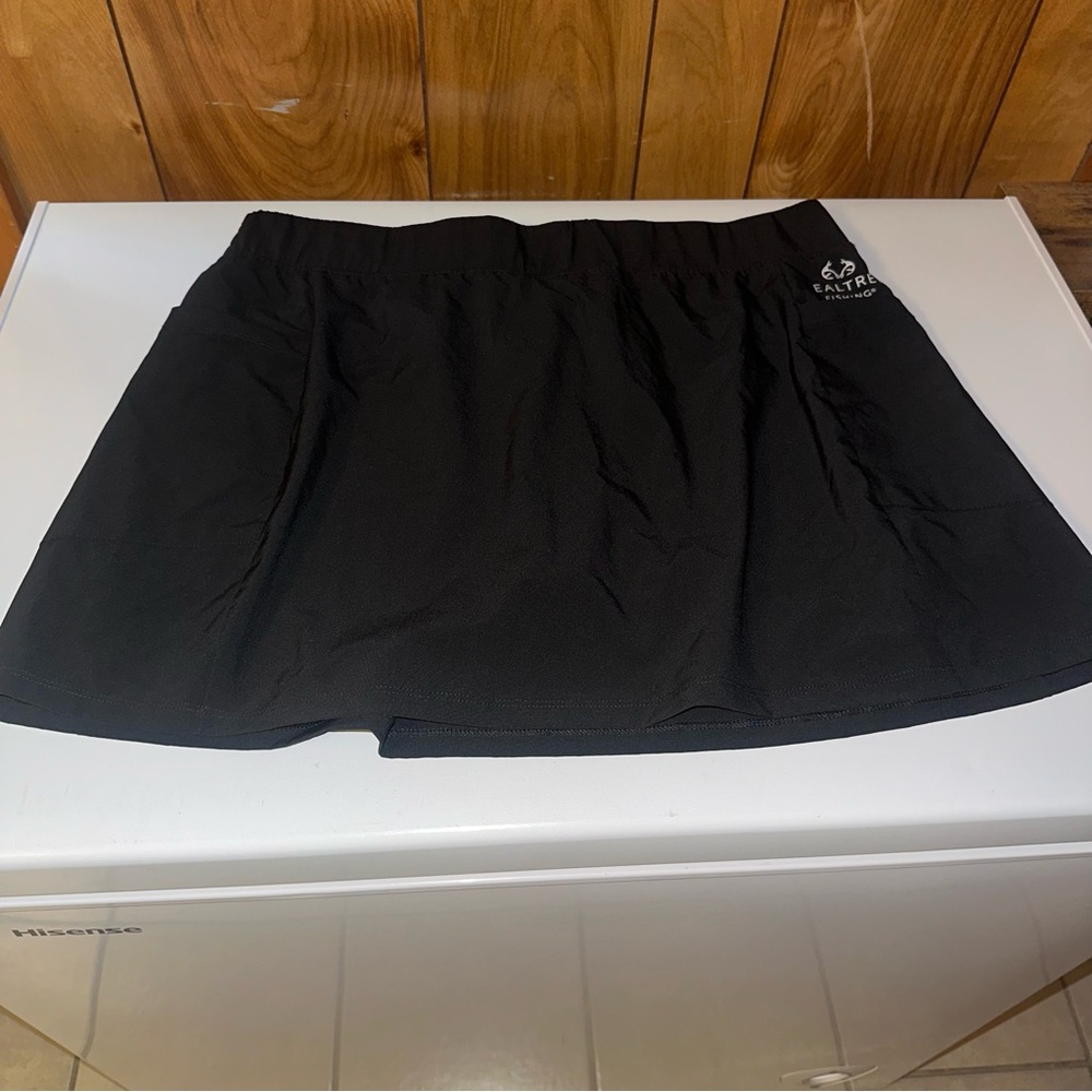 NWT Realtree Fishing Ladies Sea Side Skort, black,2XL